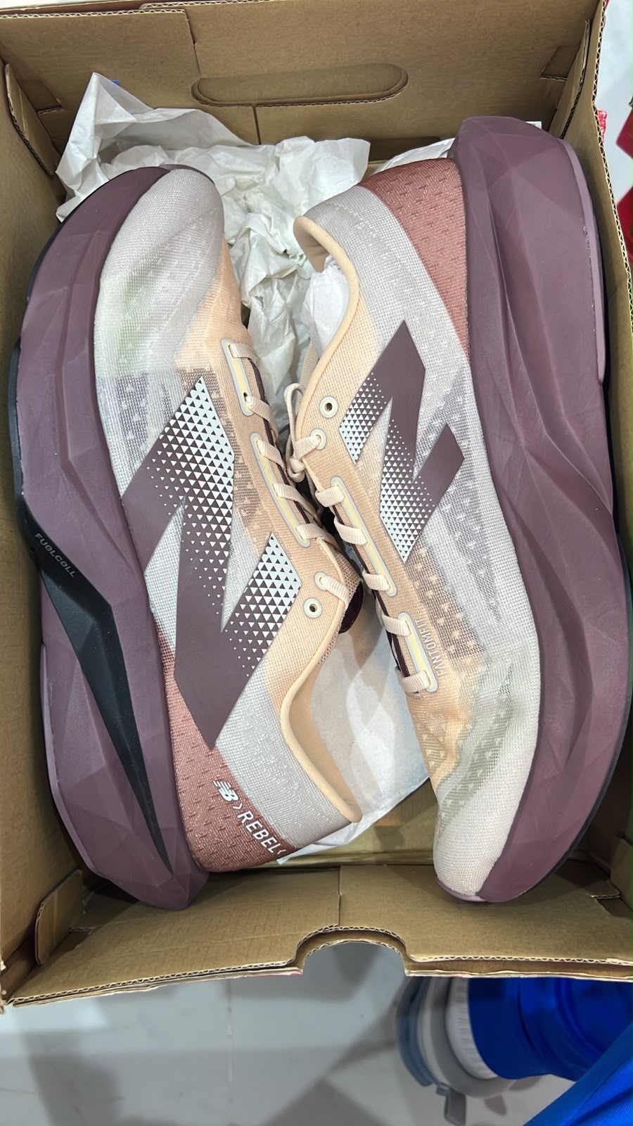 حذاء رياضي موديل WA-SHOE-0274 - مقاس أوروبي 47.5